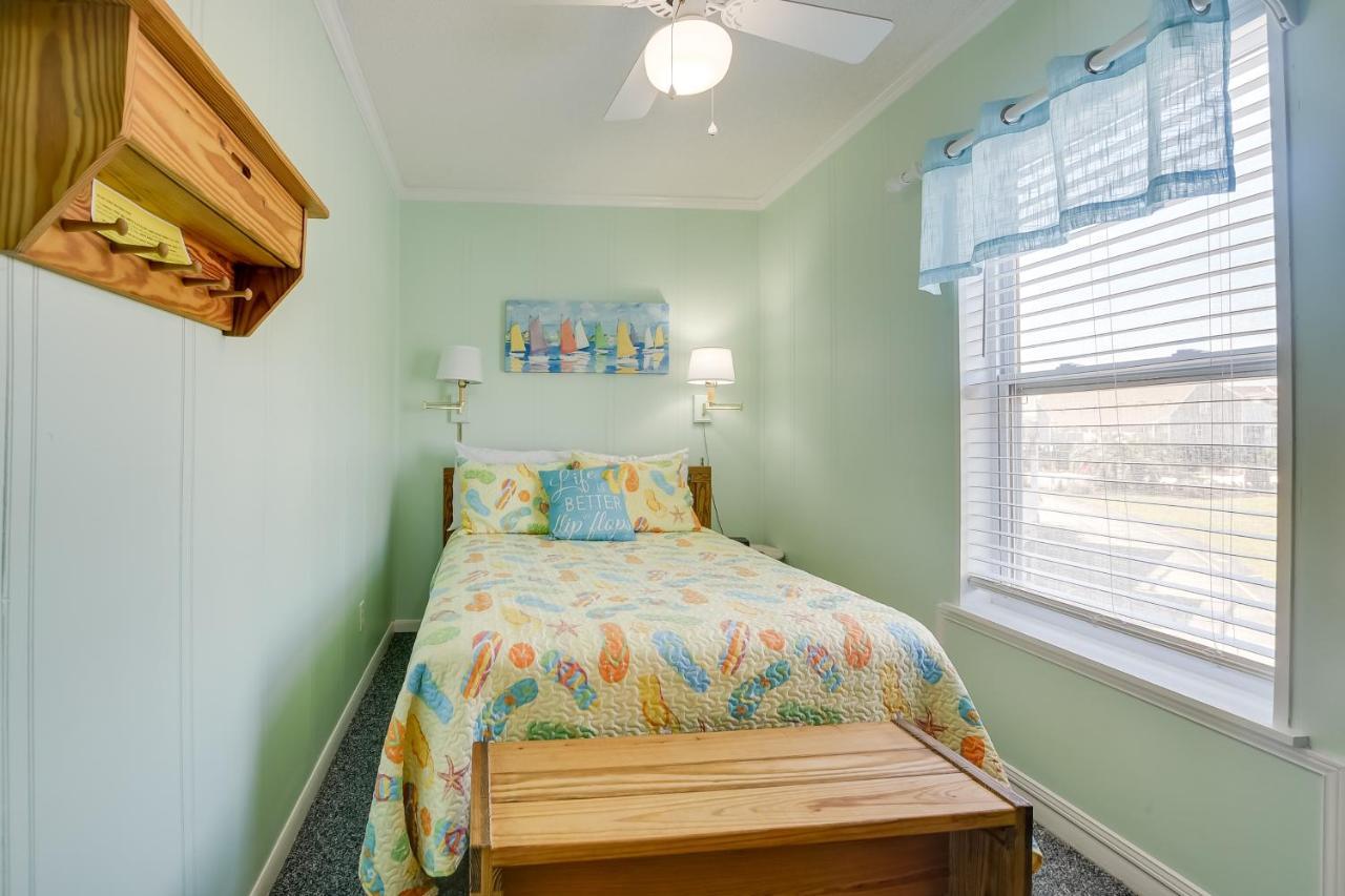 Sunny Condo - Private Ocean Isle Beach Access! Eksteriør billede